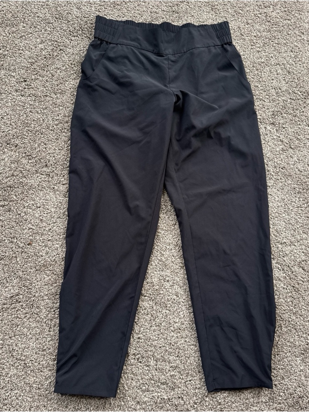 Alo Yoga Women’s Large Black Elastic Waist Ankle Pants Zipper Bottom Mint Cond!
